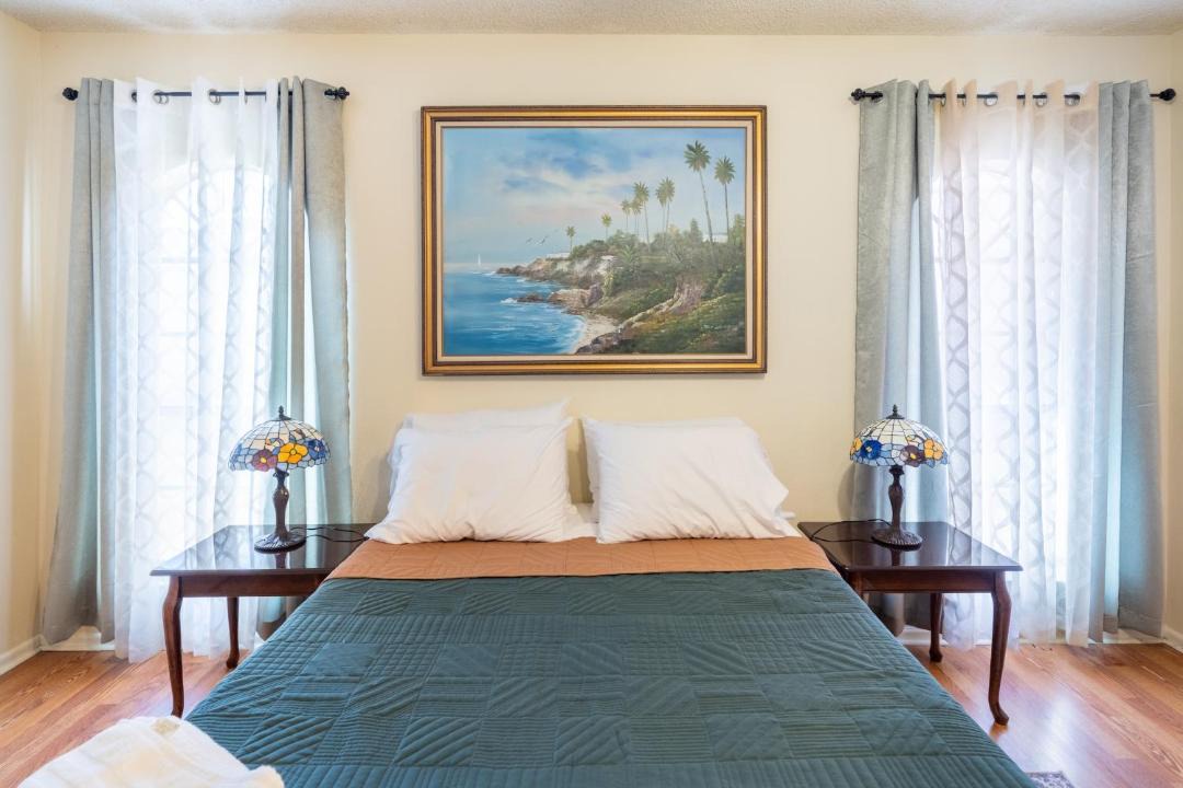 Photo of Bedroom in Medical Center District