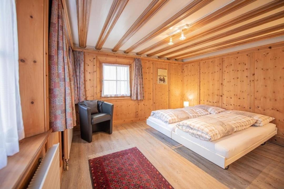 Photo of Bedroom in Samedan