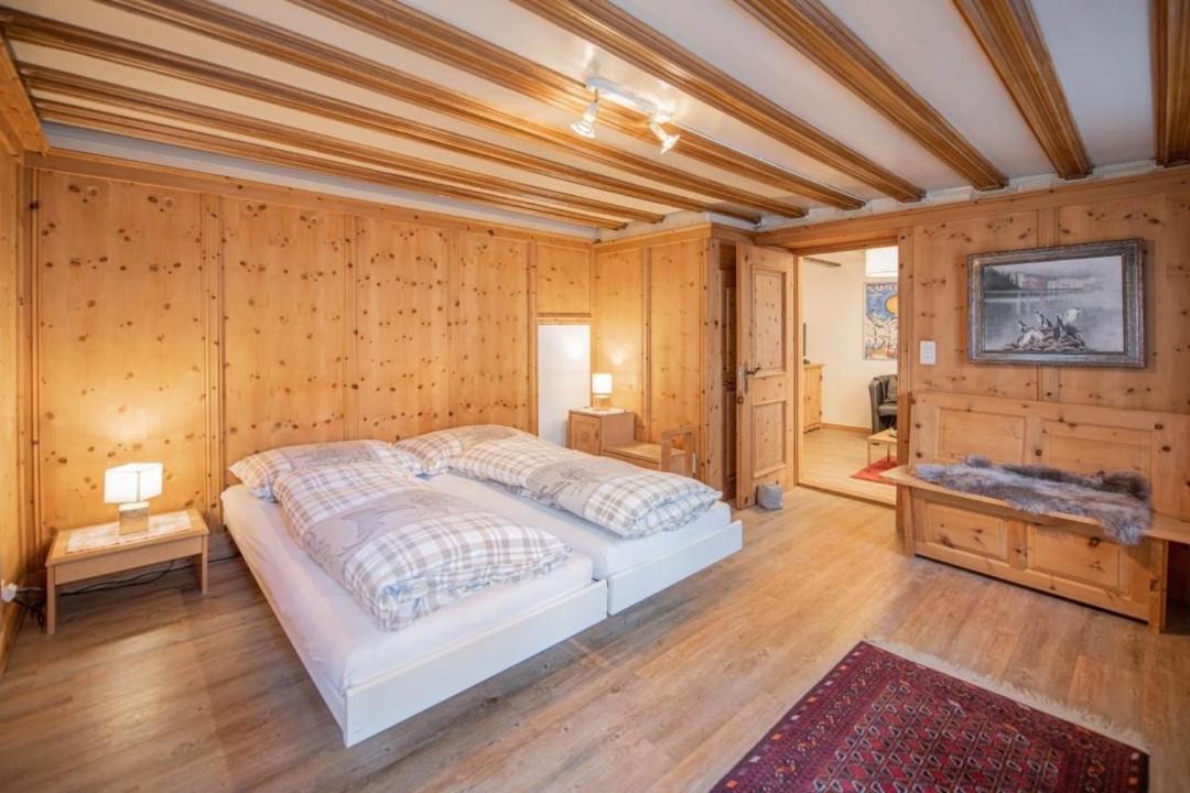 Photo of Bedroom in Samedan