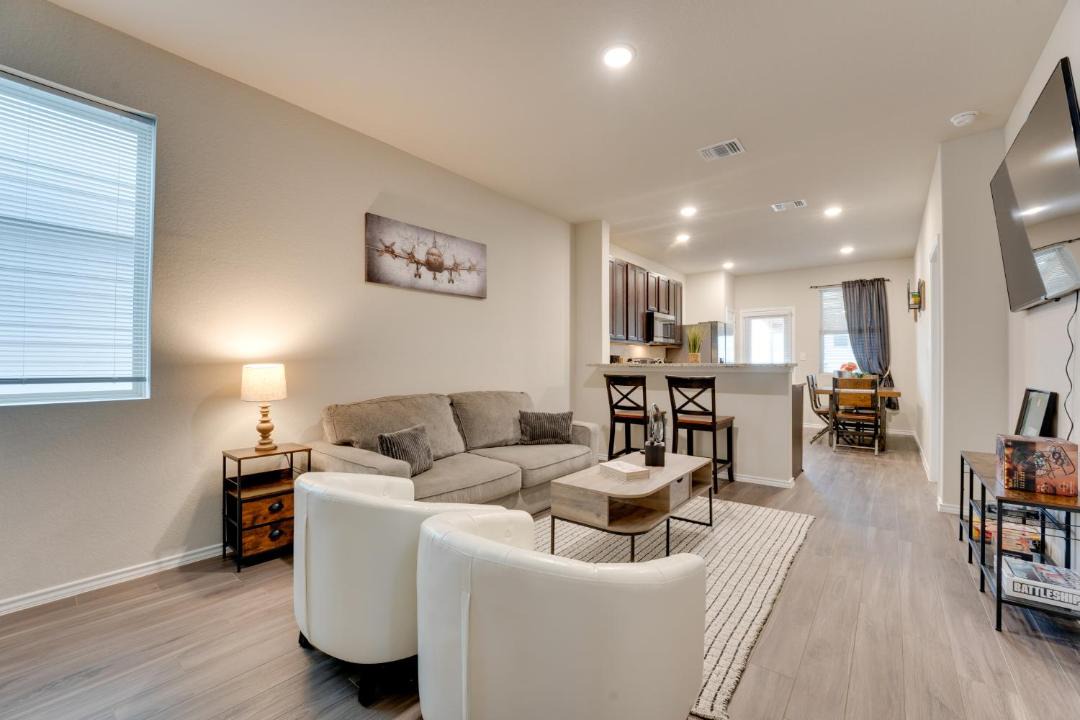 Photo of Livingroom in West San Antonio