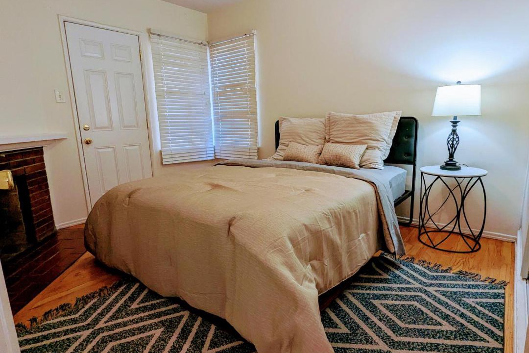 Photo of Bedroom in Sherman Oaks