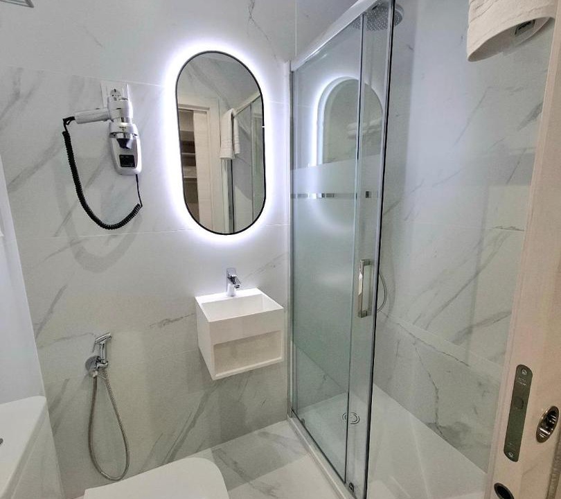 Photo of Bathroom in Golden Triangle of Art