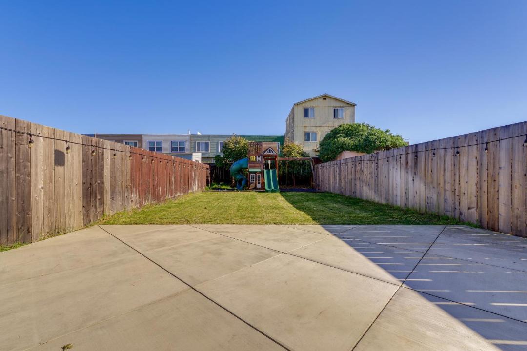 Photo of Others in Outer Sunset