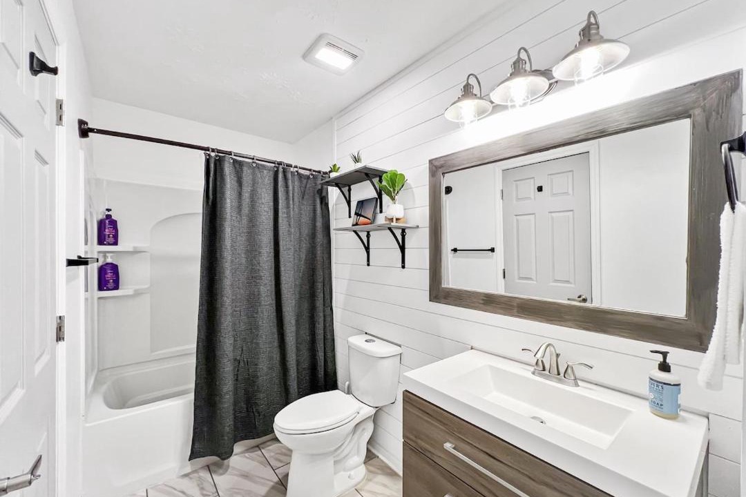 Photo of Bathroom in Summerville