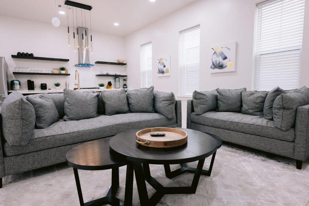 Photo of Livingroom in Tulane - Gravier