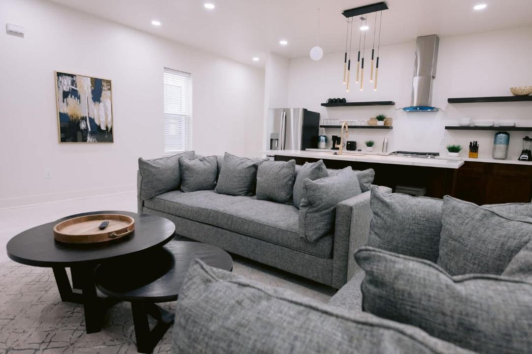 Photo of Livingroom in Tulane - Gravier