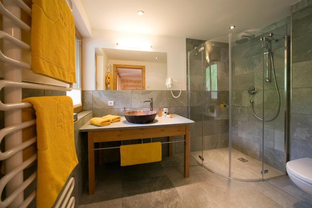 Photo of Bathroom in Vorderlanersbach
