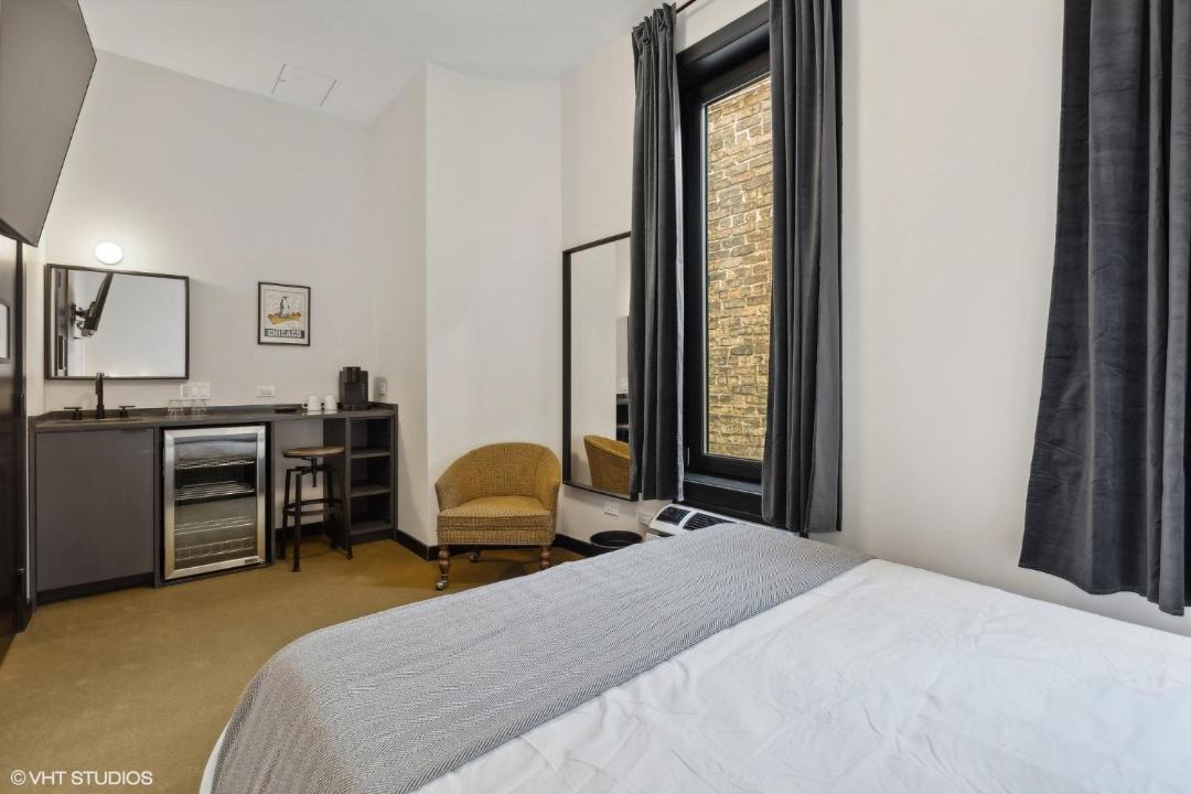 Photo of Bedroom in Palmer Square