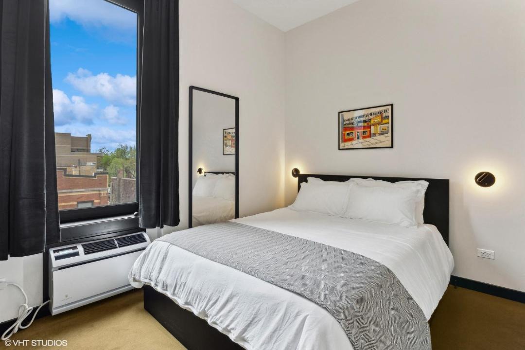 Photo of Bedroom in Palmer Square