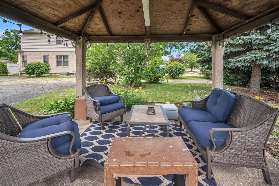 Photo of Patio Balcony in Des Plaines