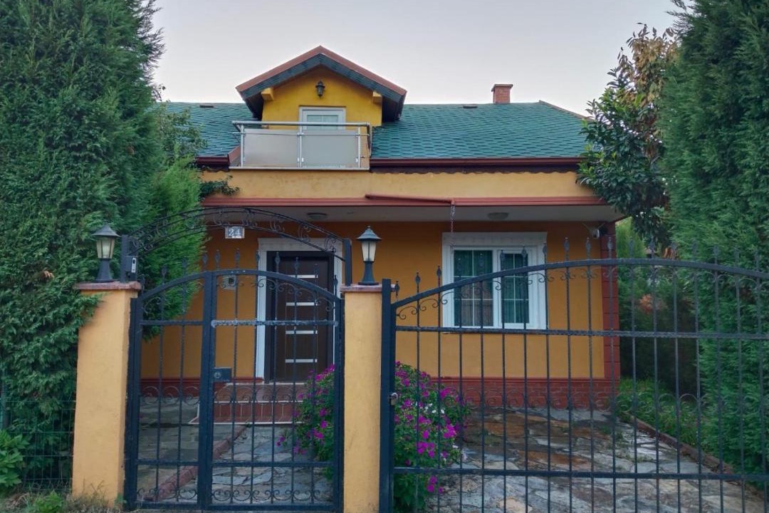 Photo of Buildings in Masukiye