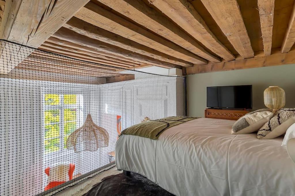 Photo of Bedroom in Griffon - Royale