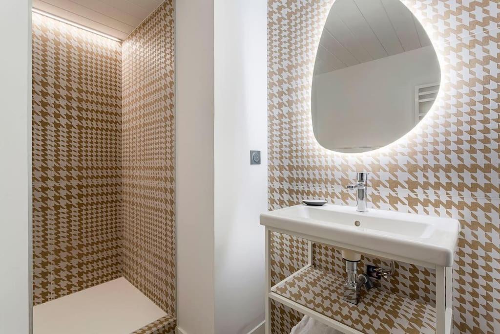 Photo of Bathroom in Griffon - Royale
