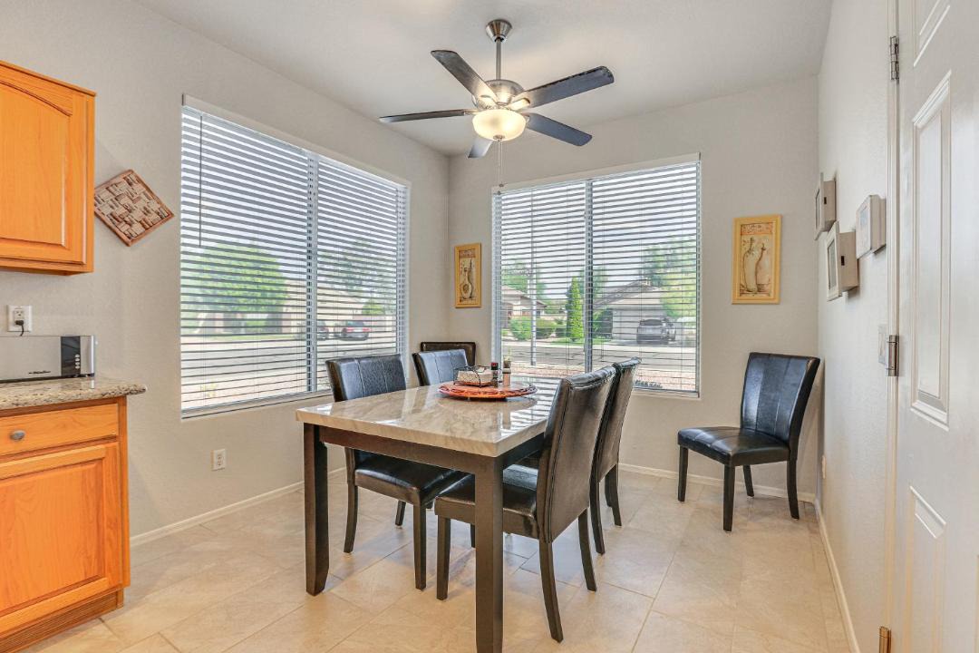 Photo of Livingroom in Fletcher Heights