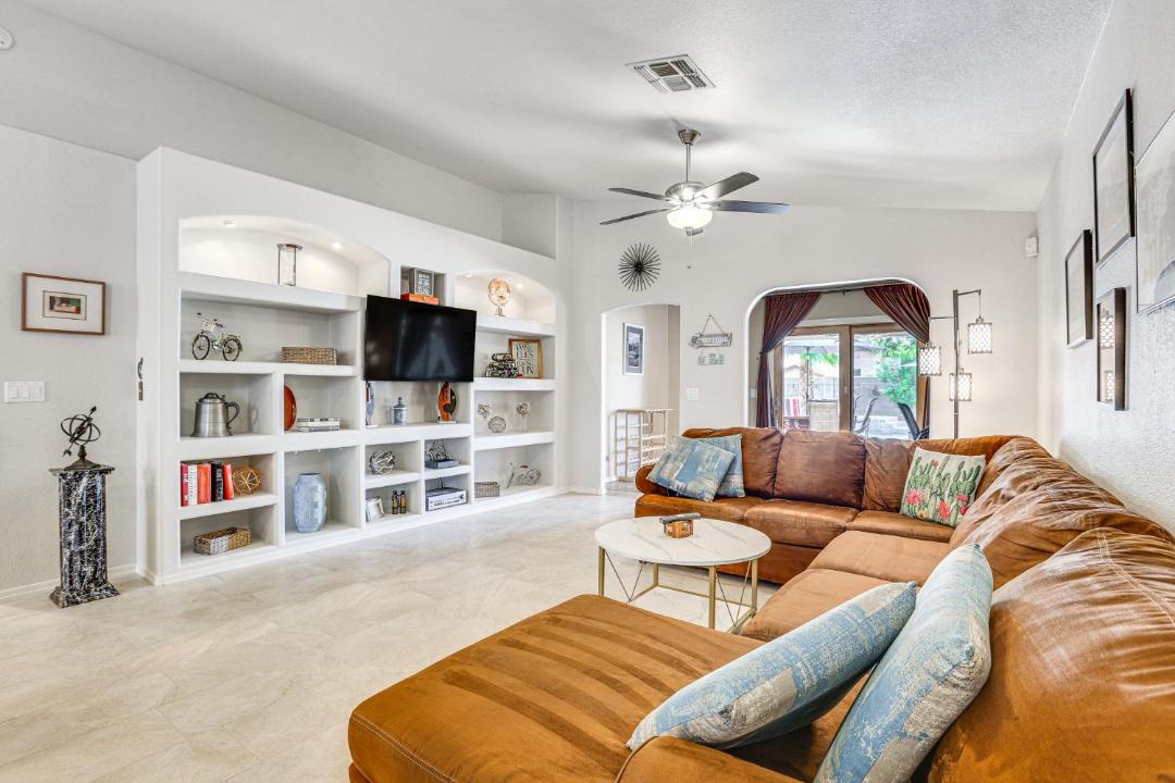 Photo of Livingroom in Fletcher Heights