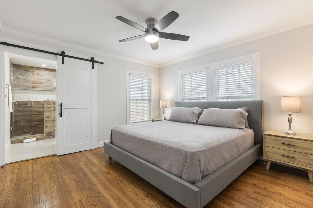 Photo of Bedroom in Arlington Heights