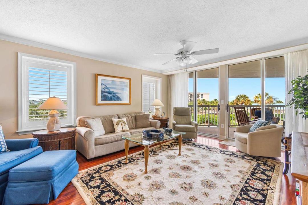 Photo of Livingroom in Litchfield by the Sea