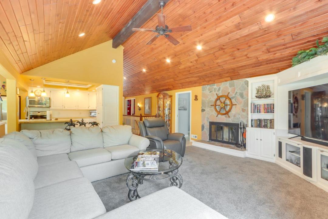 Photo of Livingroom in Osage Beach
