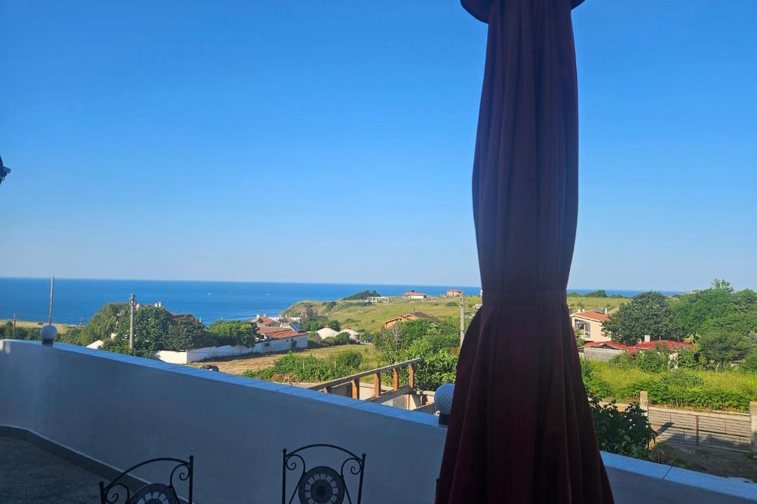 Photo of Patio Balcony in Sinemoretz