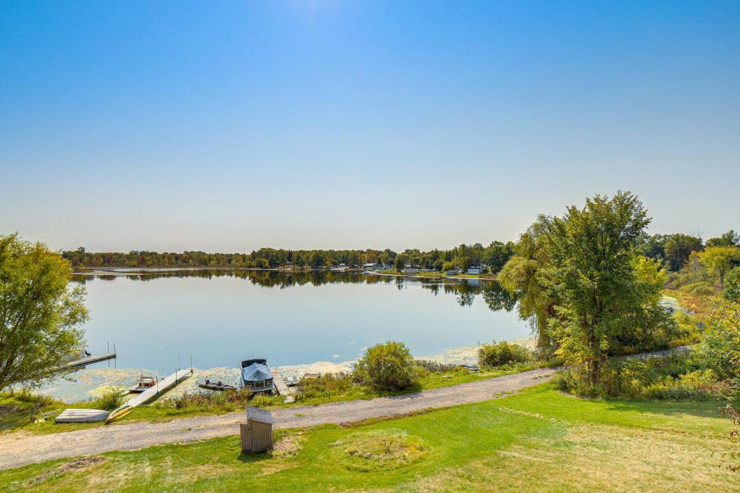 Photo of Others in Six Lakes