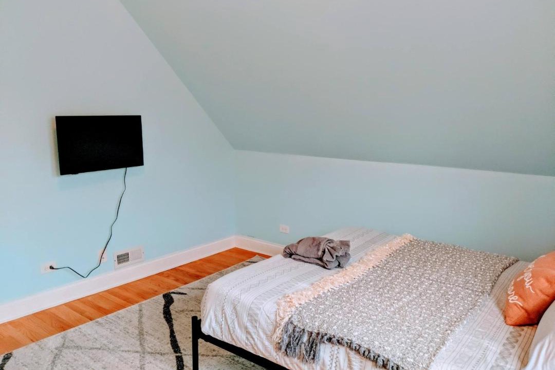 Photo of Bedroom in East Garfield Park