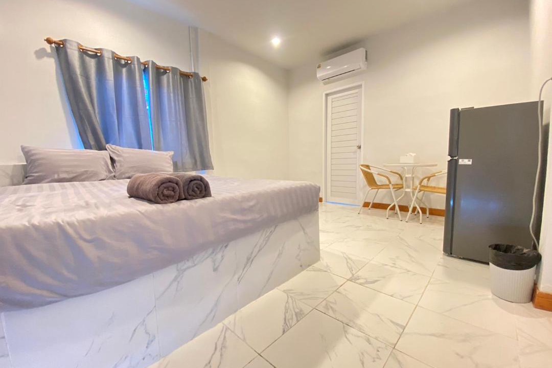 Photo of Bedroom in Khanong Phra