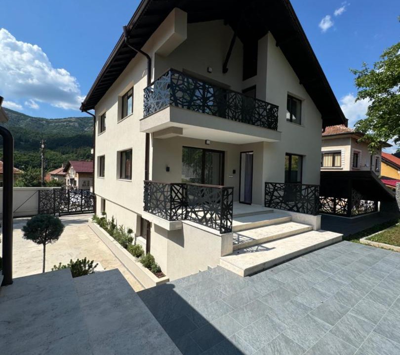 Photo of Others in Zgorigrad