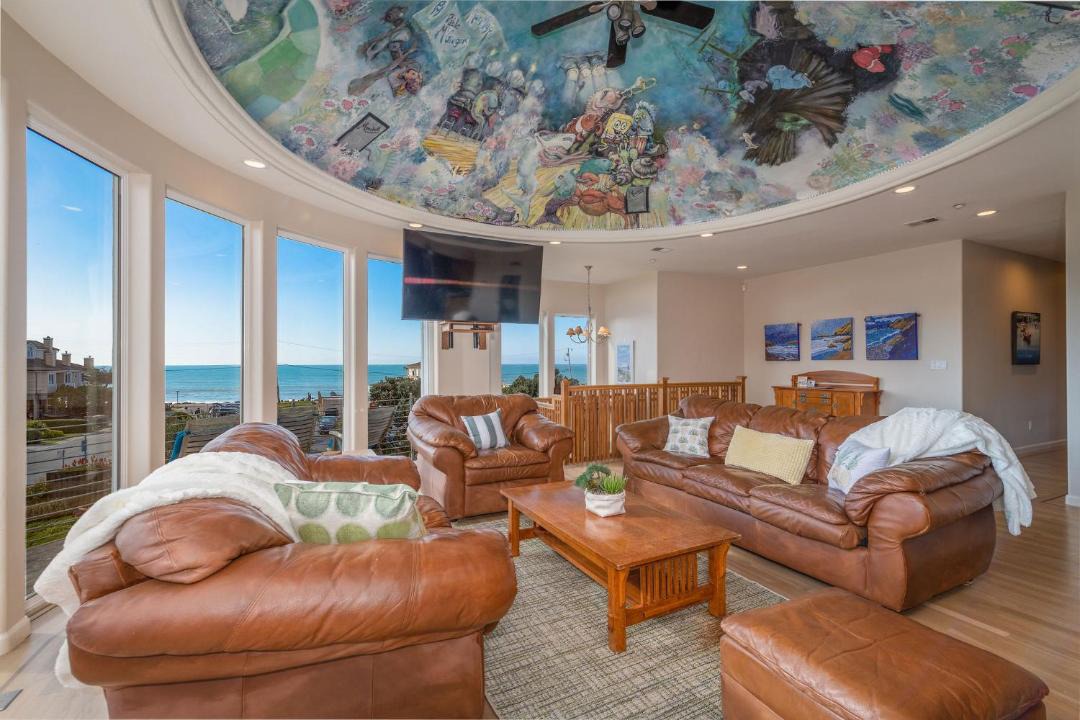 Photo of Livingroom in El Granada