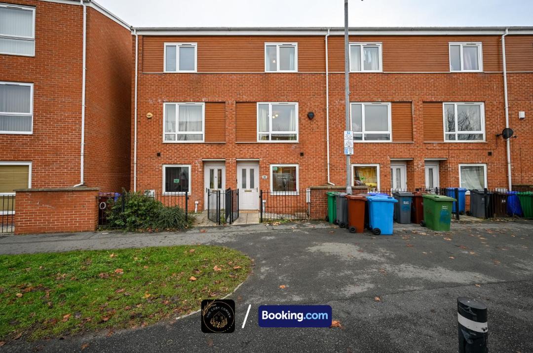 Photo of Buildings in Chorlton-on-Medlock
