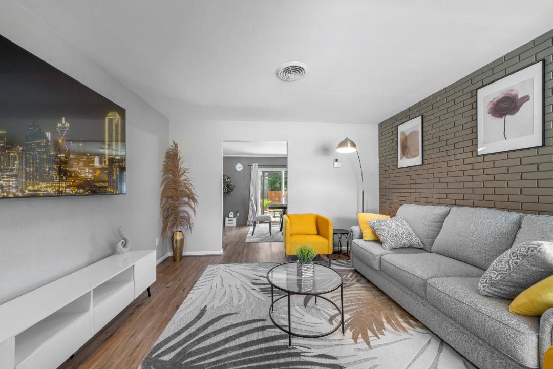 Photo of Livingroom in Richardson