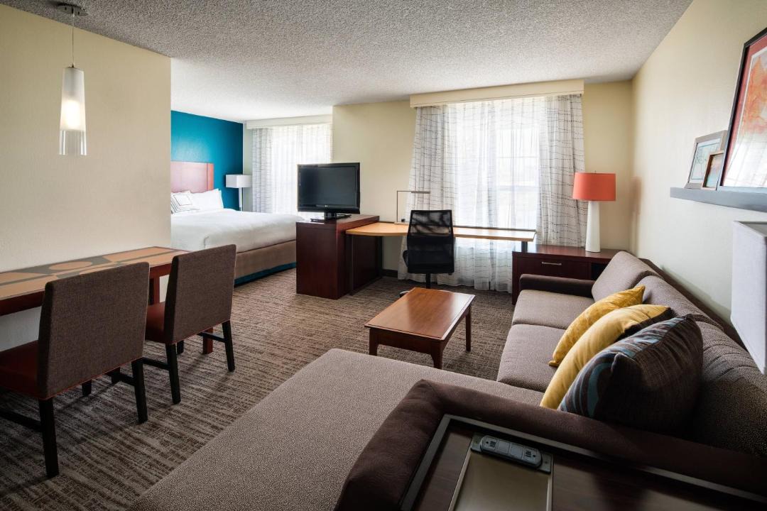Photo of Livingroom in Los Alamitos
