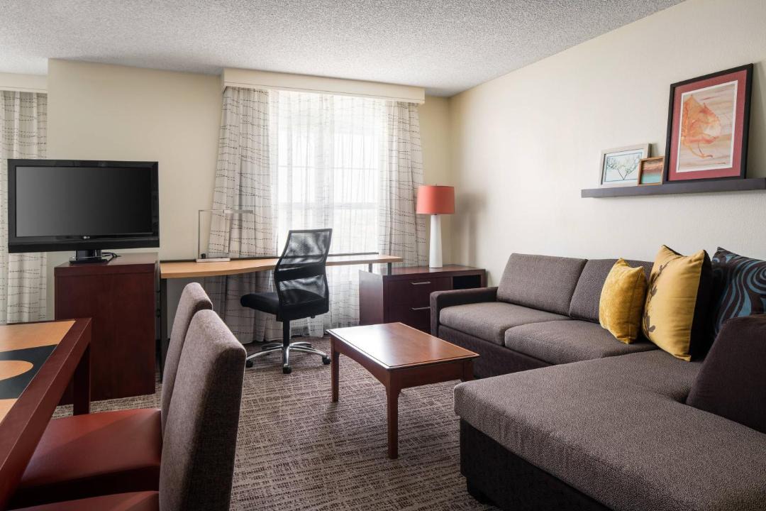Photo of Livingroom in Los Alamitos