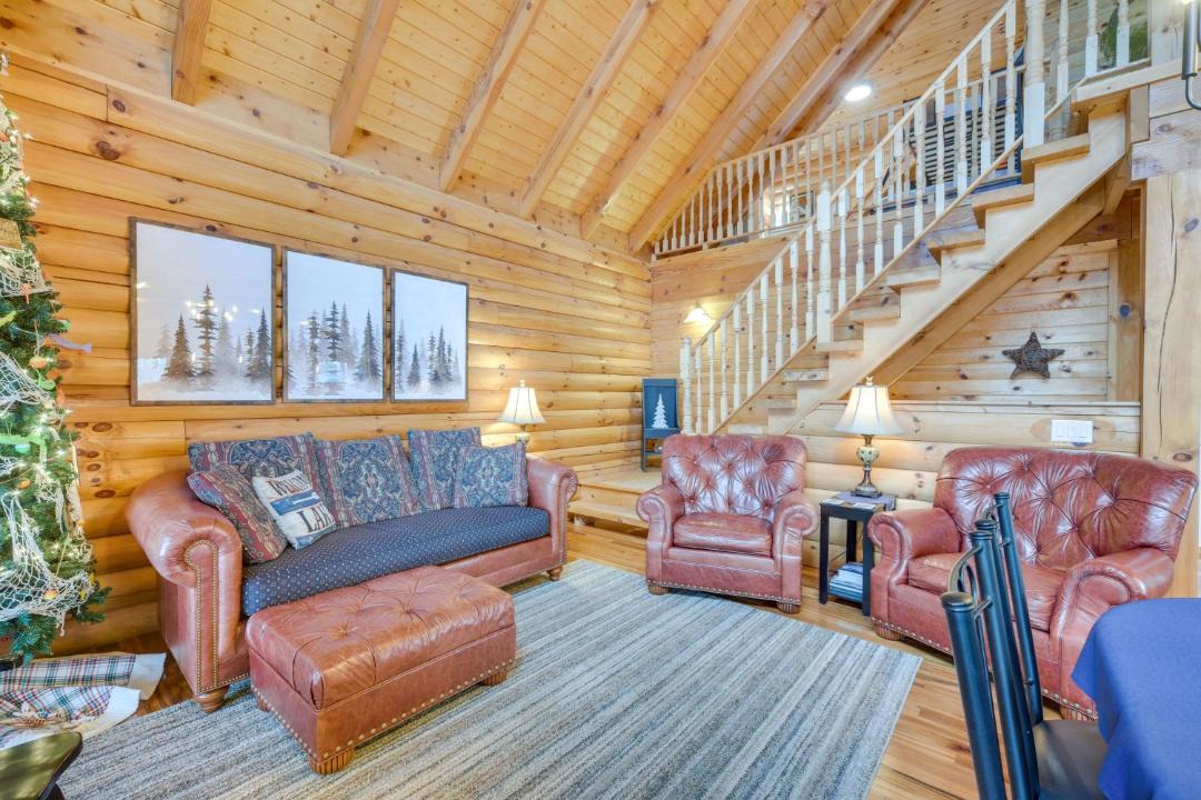 Photo of Livingroom in Pine City