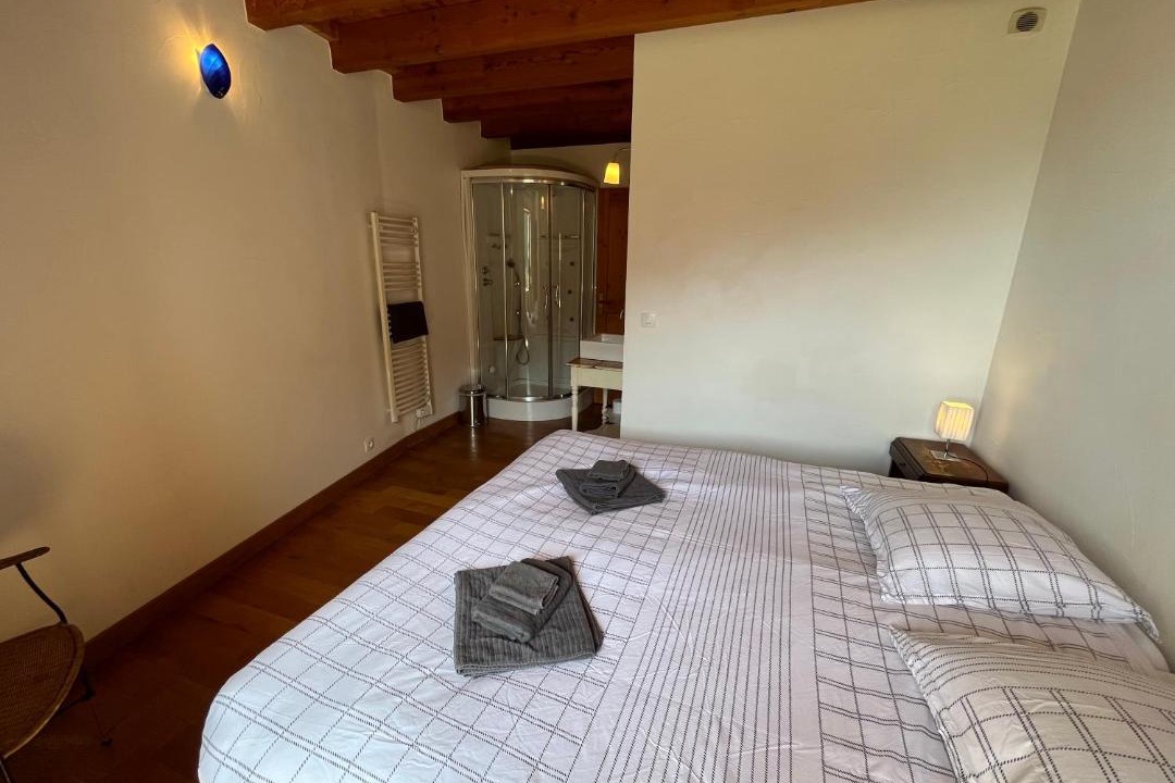 Photo of Bedroom in Oz-en-Oisans