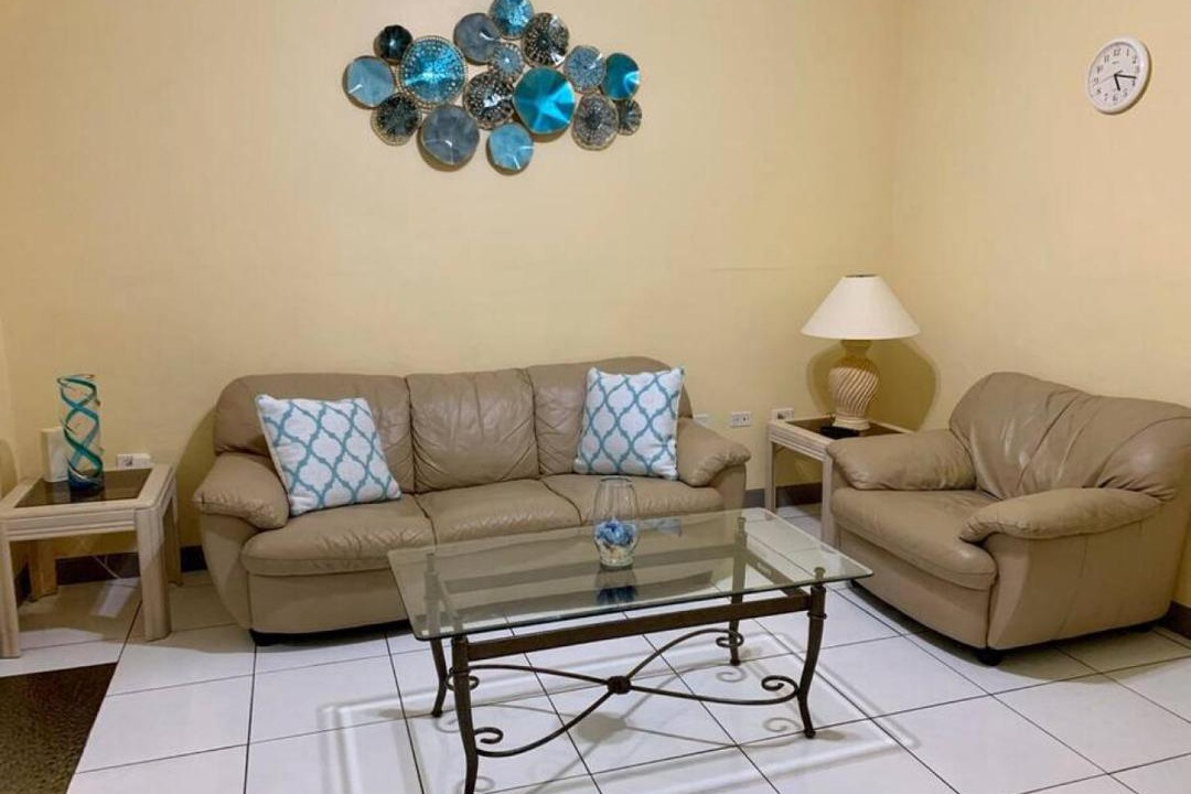 Photo of Livingroom in West Bay