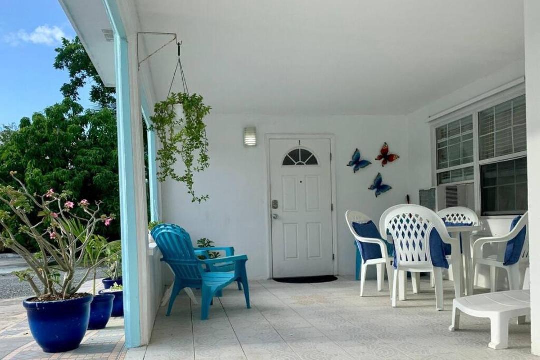 Photo of Patio Balcony in West Bay