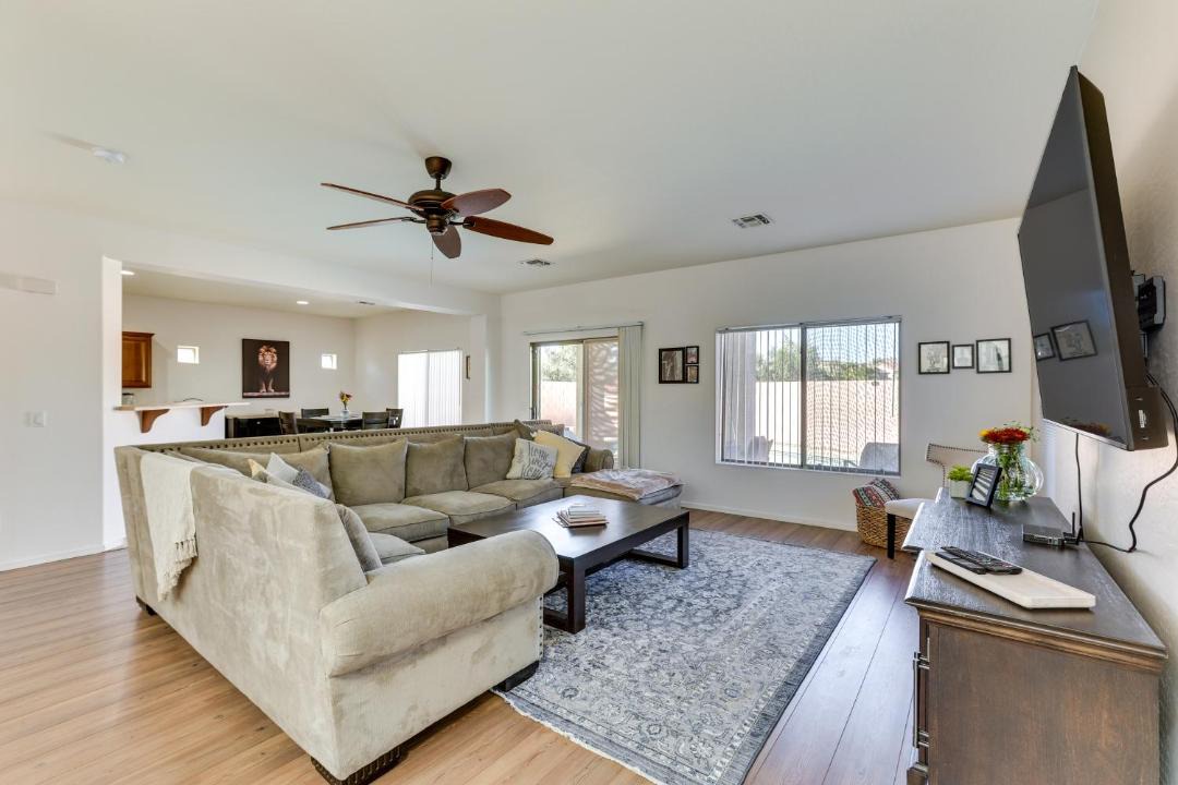 Photo of Livingroom in Surprise Farms