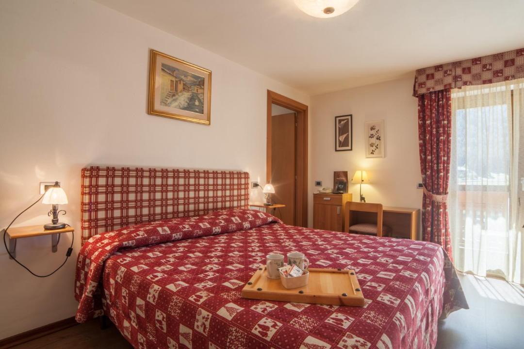 Photo of Bedroom in Antagnod
