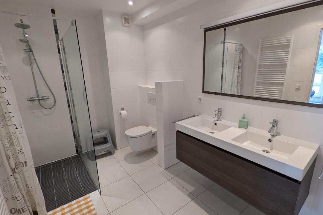 Photo of Bathroom in Neudorf-Weimershof