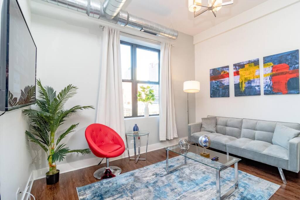 Photo of Livingroom in Near South Side