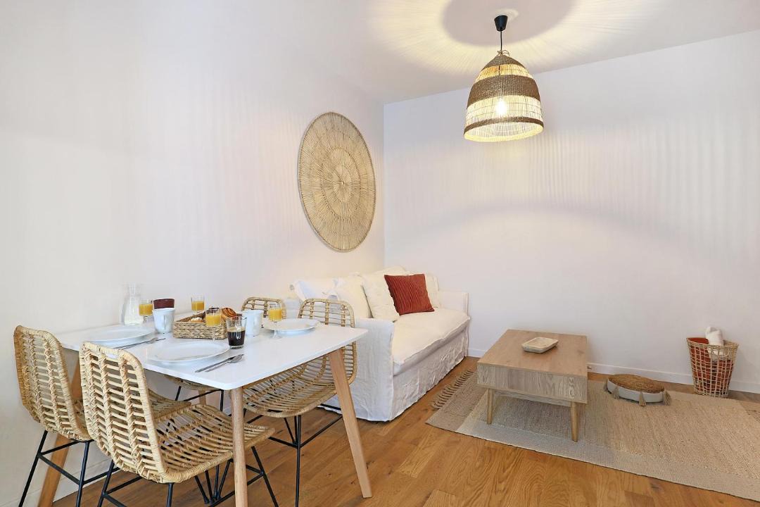 Photo of Livingroom in Oullins