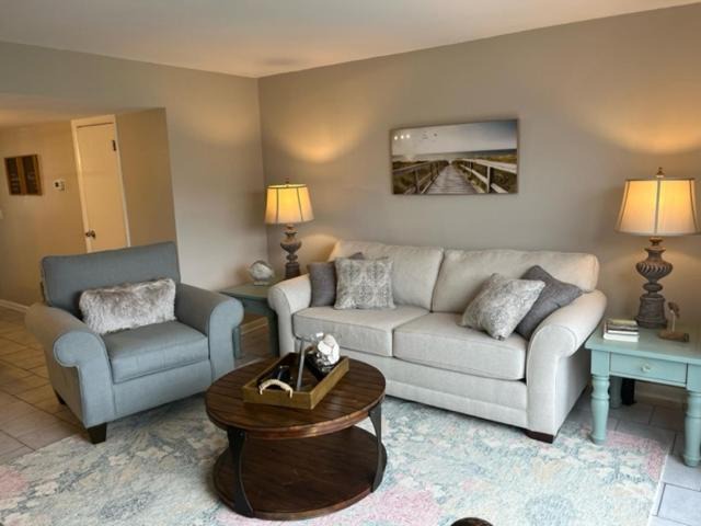 Photo of Livingroom in Oceanmarsh Subdivision