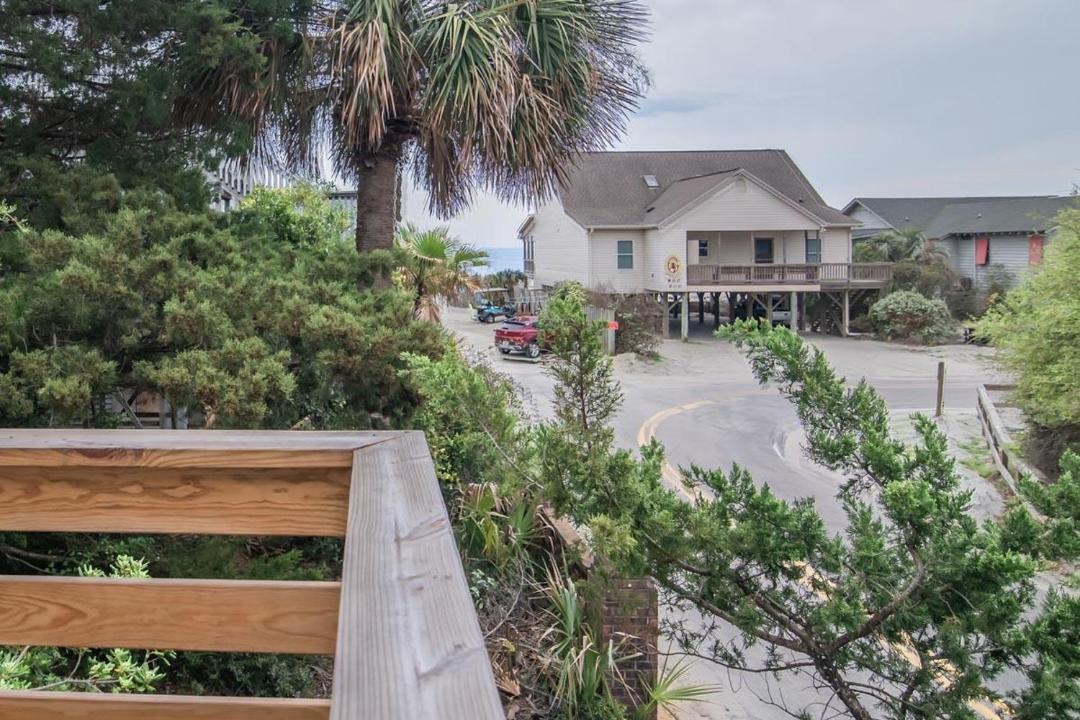 Photo of Others in Pawleys Island