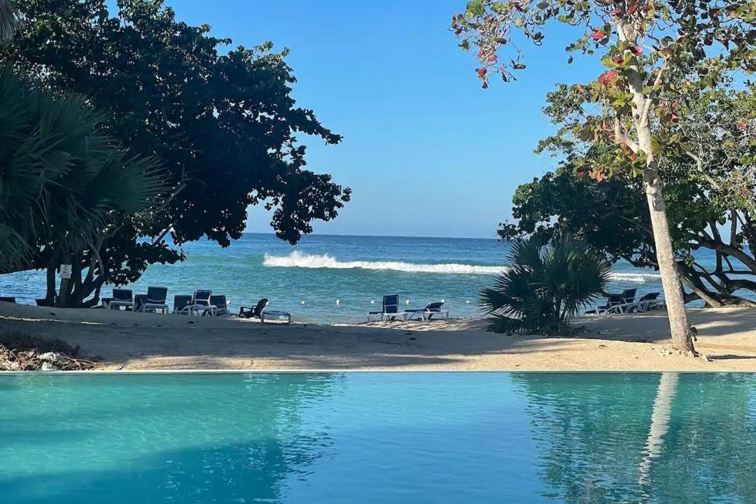 Photo of Others in Orange Bay