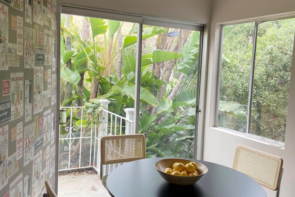Photo of Others in Hollywood Hills West