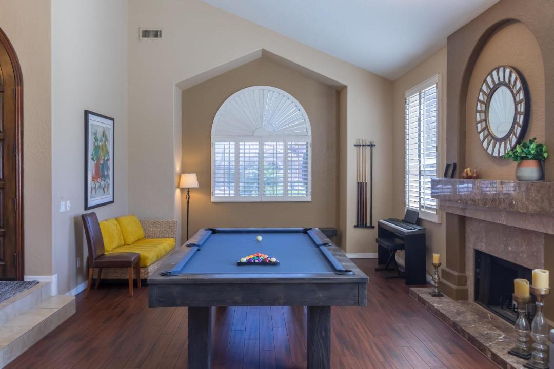 Photo of Livingroom in Foothills