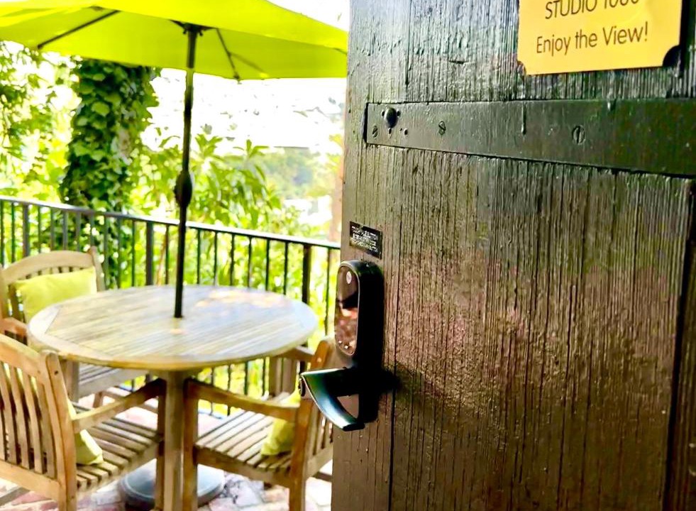 Photo of Others in Hollywood Hills West