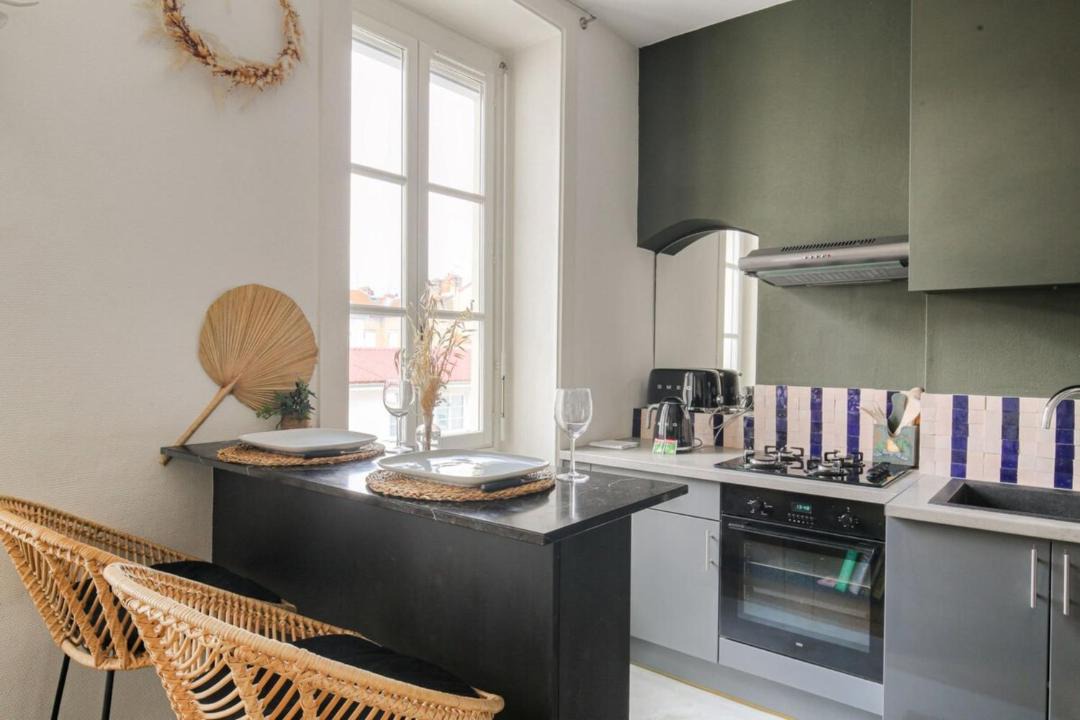 Photo of Kitchen in Jules Ferry - Recamier