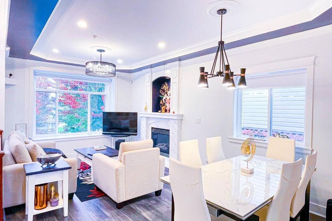 Photo of Livingroom in Renfrew-Collingwood