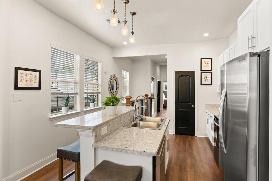 Photo of Kitchen in Saint Thomas Development